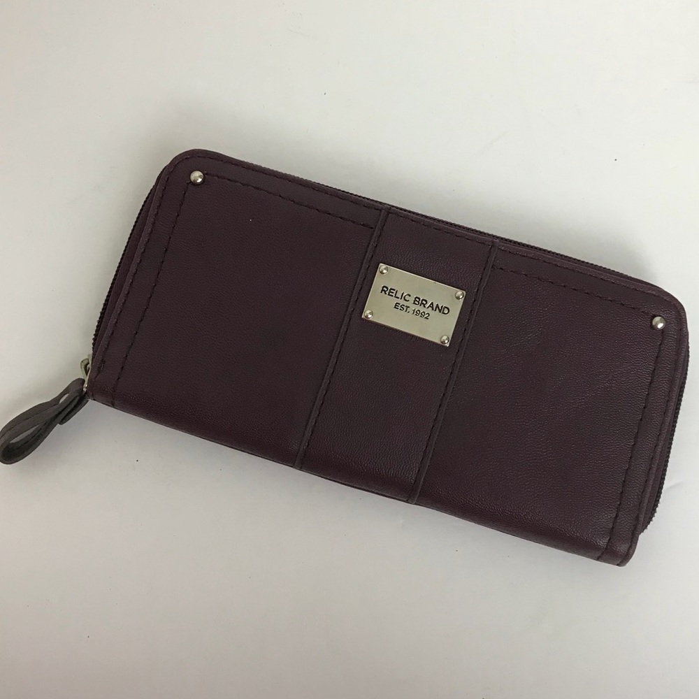 Relic Continental Wallet.